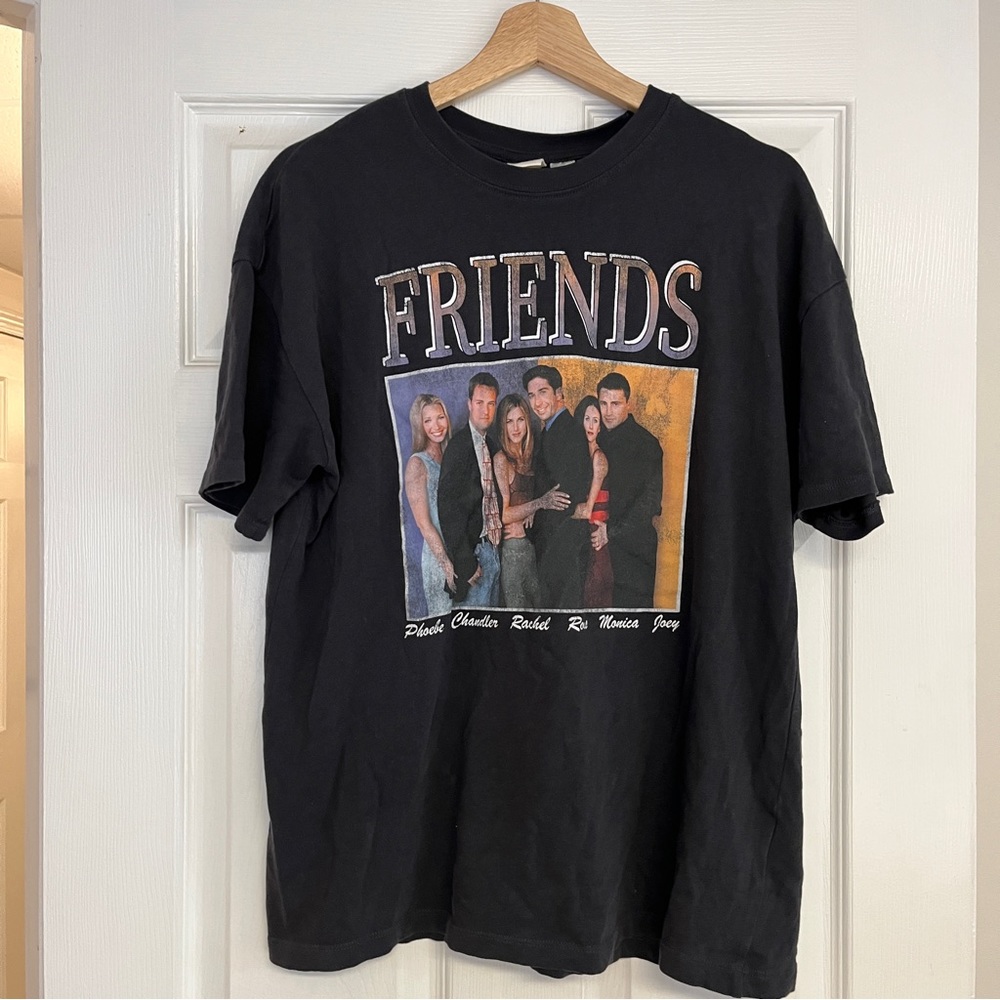 Friends Graphic T